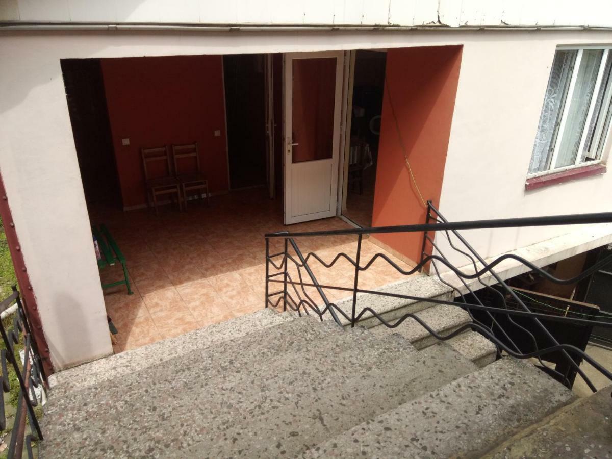 Julia Guest House Kobuleti Ngoại thất bức ảnh